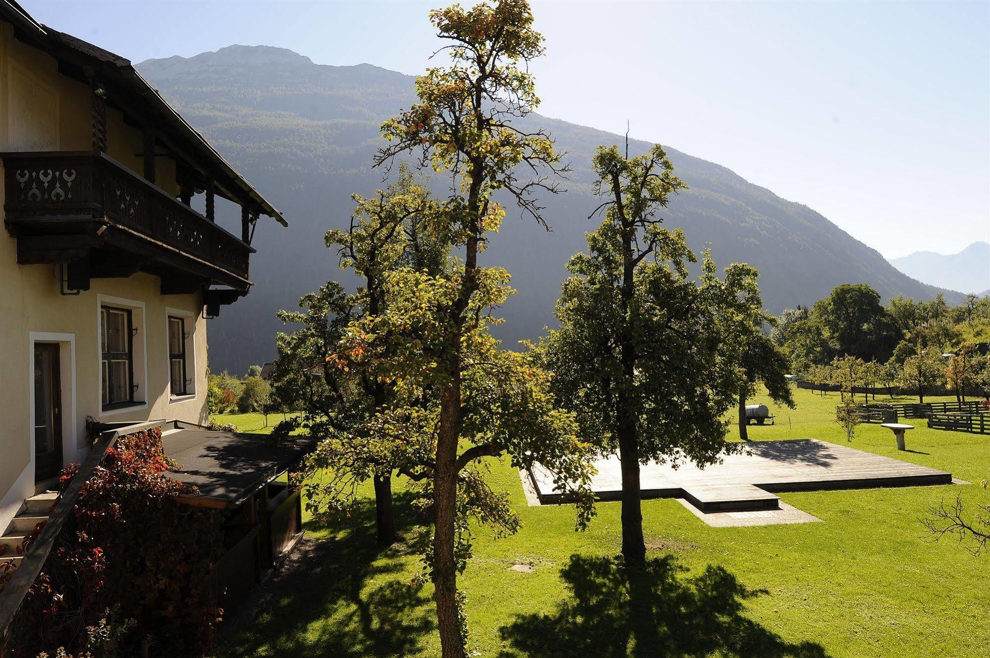 Gasthaus Sonne Tarrenz Luaran gambar